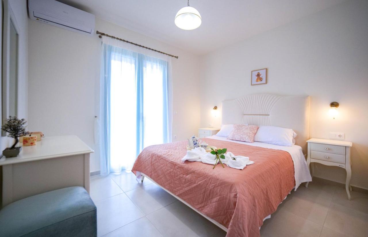Meliades Villas Apolpaina Exterior photo