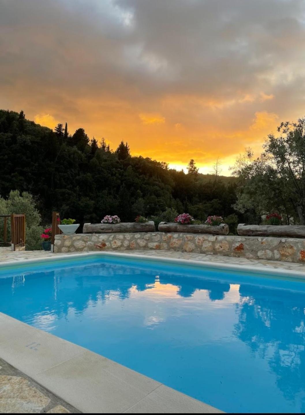 Meliades Villas Apolpaina Exterior photo